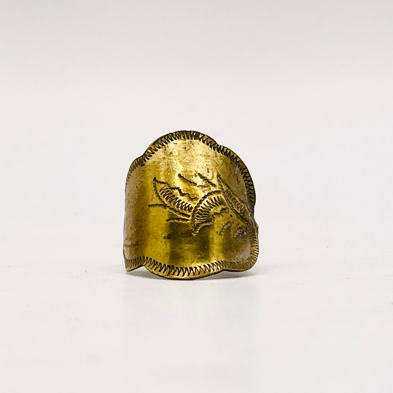 Anello + Anello Artigianale “Wayang Kulit” FOGLIA e WAYANG  Realizzato con Antica posata in OTTONE (Prima Metà del ’900)
