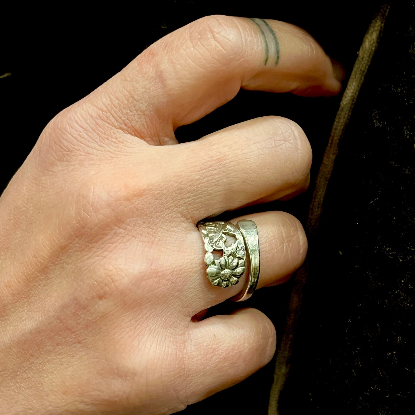 Anello Artigianale MARGHERITA Mod. SPIRALE  Realizzato con  Antica posata in Argento (Prima Metà del ’900)