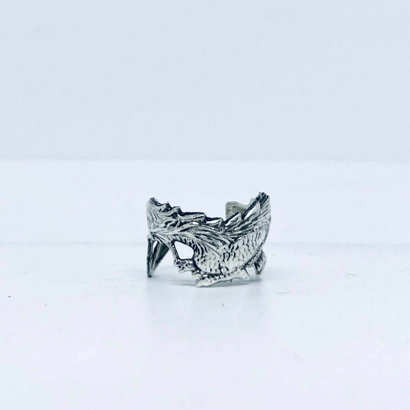 Anello Artigianale DRAGONE Mod. SPILLA Realizzato con Antica spilla in Argento (Prima Metà del ’900)