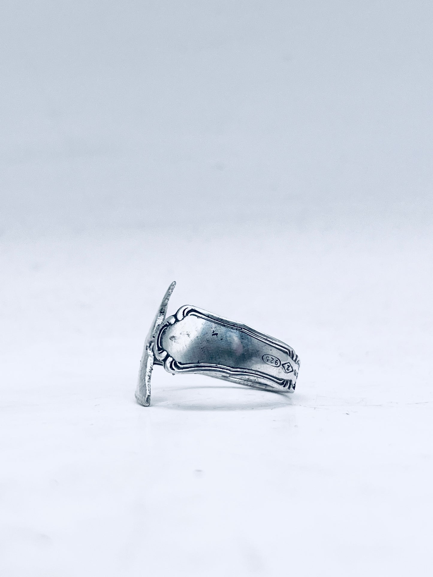 Anello Artigianale Mod. MINICODA#06 Realizzato con Antica posata in Argento (Prima Metà del ’900)