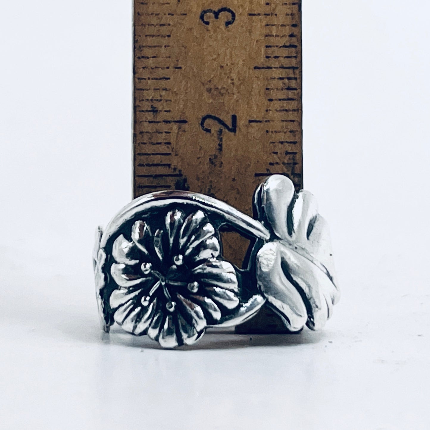 Anello Artigianale FIORDALISO FINLANDESE  Mod. SPIRALE/CLASSICO Realizzato con Antica posata (Prima Metà del ’900)