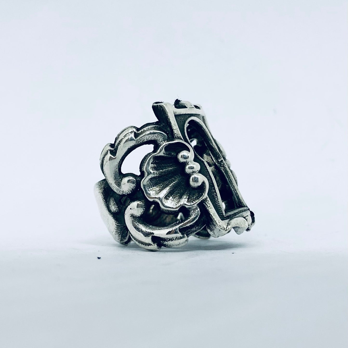 Anello Artigianale “SERRATURA CONCHIGLIE” Realizzato con serratura in Argento (Prima Metà del ’900)