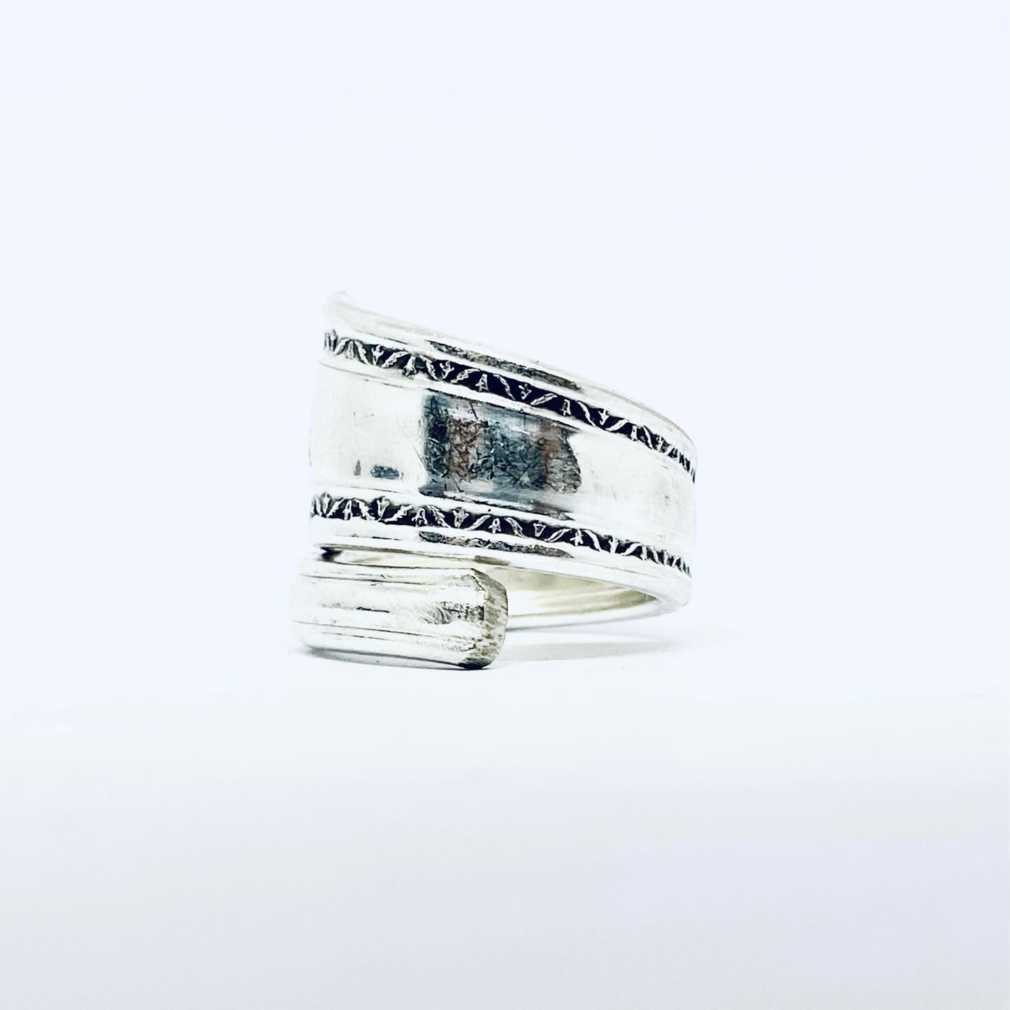 Anello Artigianale INIZIALE B Realizzato con Antica posata in Argento (Prima Metà del '900)