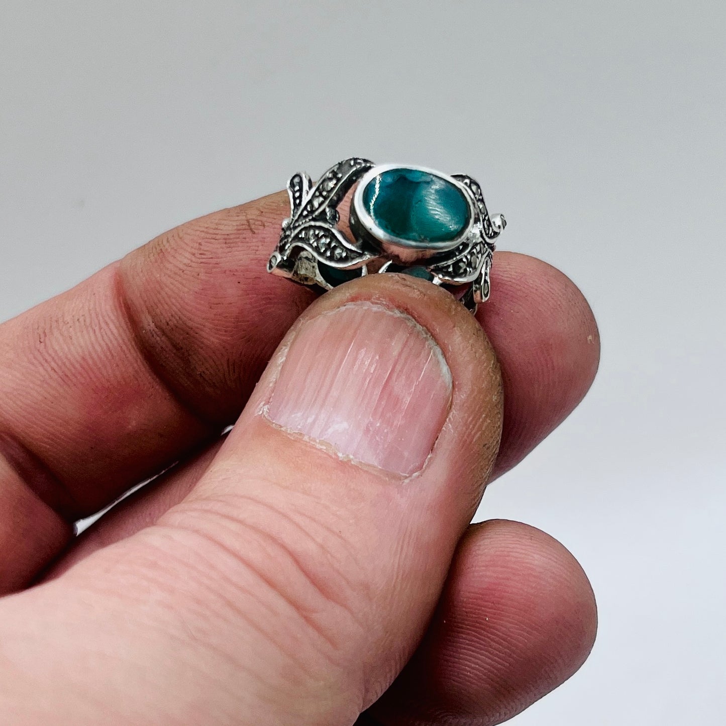 Anello Artigianale SPILLA AGATA VERDE MARCASSITE Mod. SPILLA Realizzato con Antica spilla in Argento (Prima Metà del ’900)