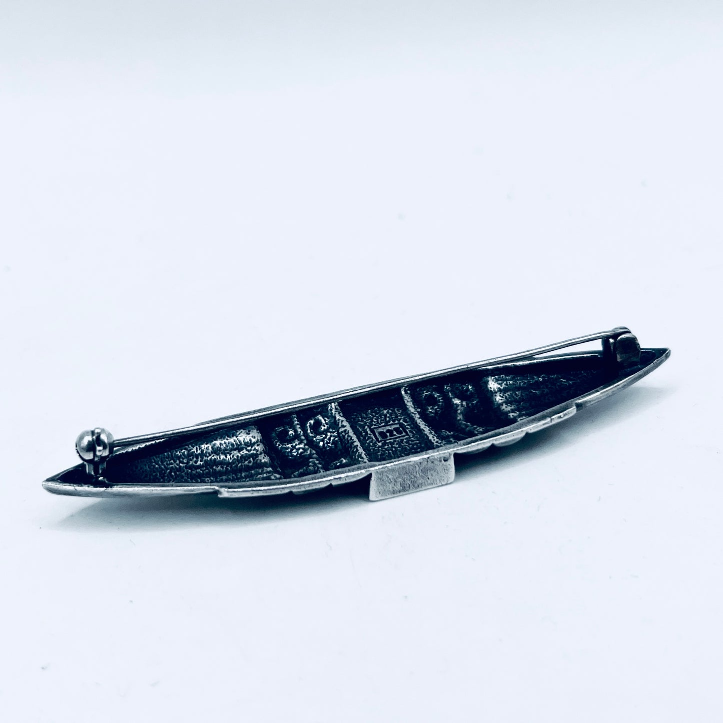Anello Artigianale ONICE Mod. SPILLA Realizzato con Antica spilla in Argento (Prima Metà del ’900)