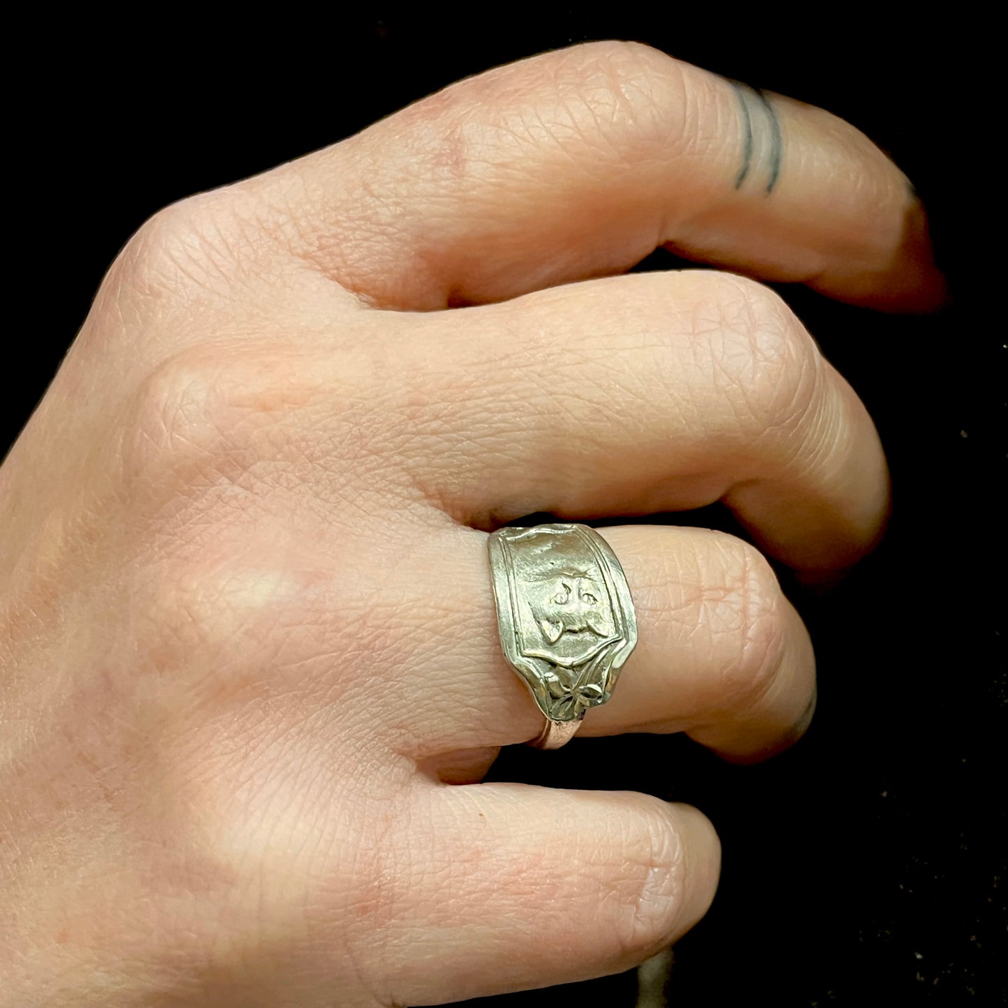 Anello Artigianale GATTO VIPPY 04 Mod. CLASSICO  Realizzato con Antica posata in Argento (Prima Metà del ’900