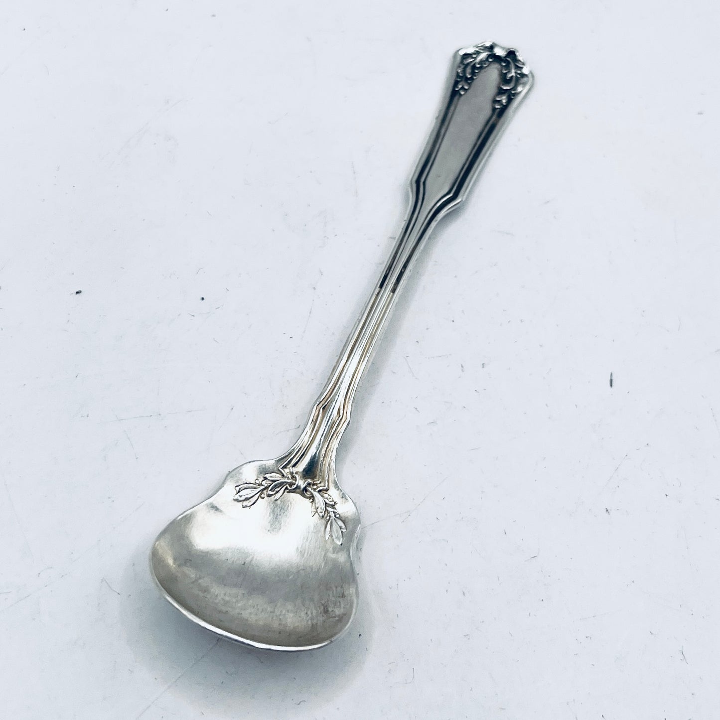 Anello Artigianale Mod. INTERO ZUCCHERO  Realizzato con intero Antico Cucchiaino in Argento (Prima Metà del ’900)