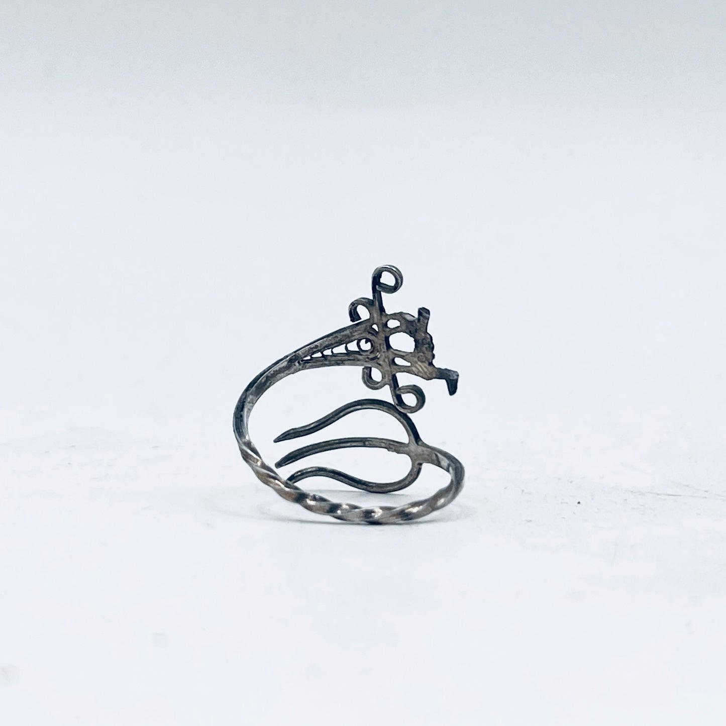 Anello Artigianale LAMA Mod. FORCHETTINA Realizzato con intera antica forchettina in Argento 925 (Prima Metà del ’900)