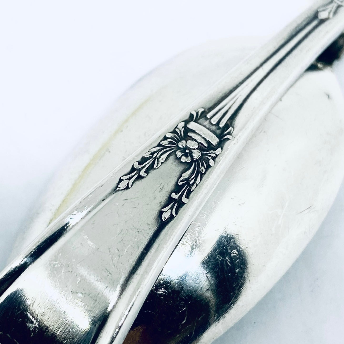 Pendente Artigianale Mod. INTERO Realizzato con Antica Posata in Argento (Prima Metà del ’900)