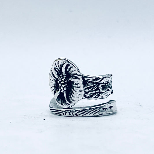 Anello Artigianale PAPAVERO 02 Mod. SPIRALE  Realizzato con  Antica posata in Argento (Prima Metà del ’900)