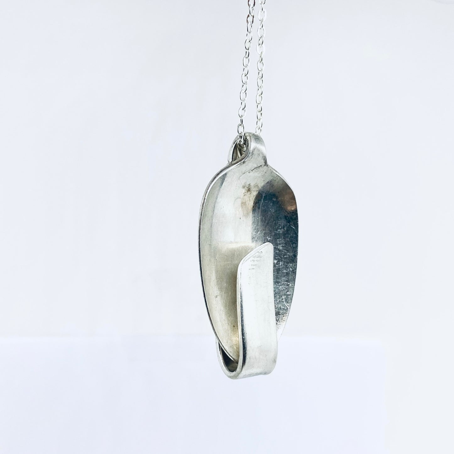 Pendente Artigianale Mod. INTERO Realizzato con Antica Posata in Argento (Prima Metà del ’900)