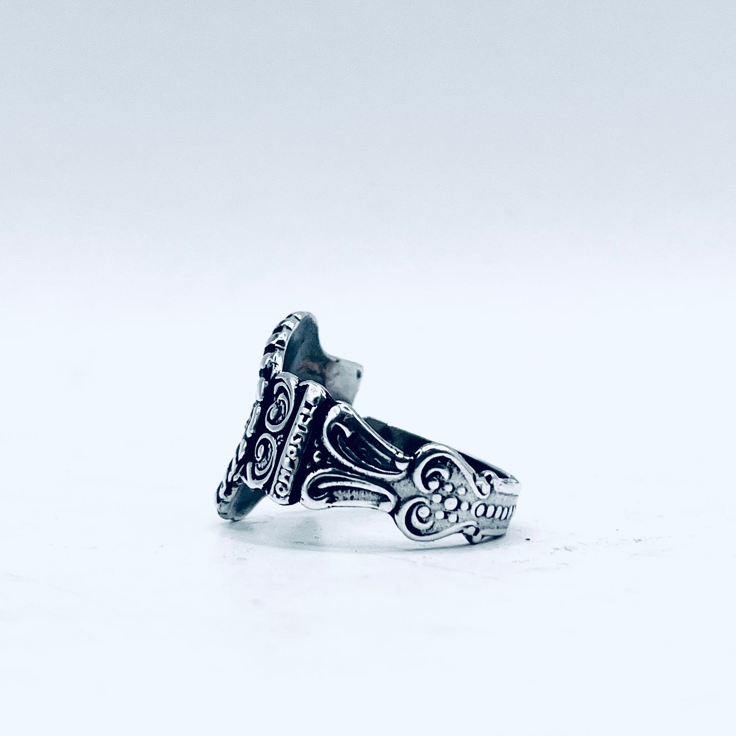 Anello Artigianale + Pendente (omaggio) SANTIAGO Mod. CLASSICO  Realizzato con Antica posata in Argento (Prima Metà del ’900)