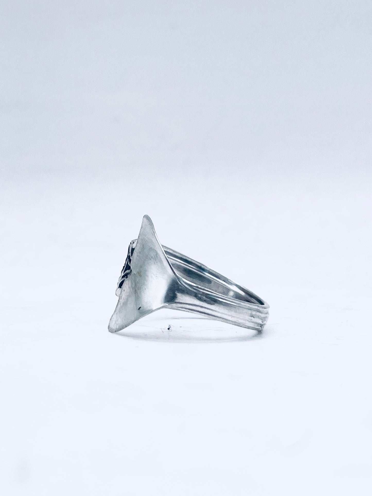 Anello Artigianale Mod. MINICODA#02 Realizzato con Antica posata in Argento (Prima Metà del ’900)