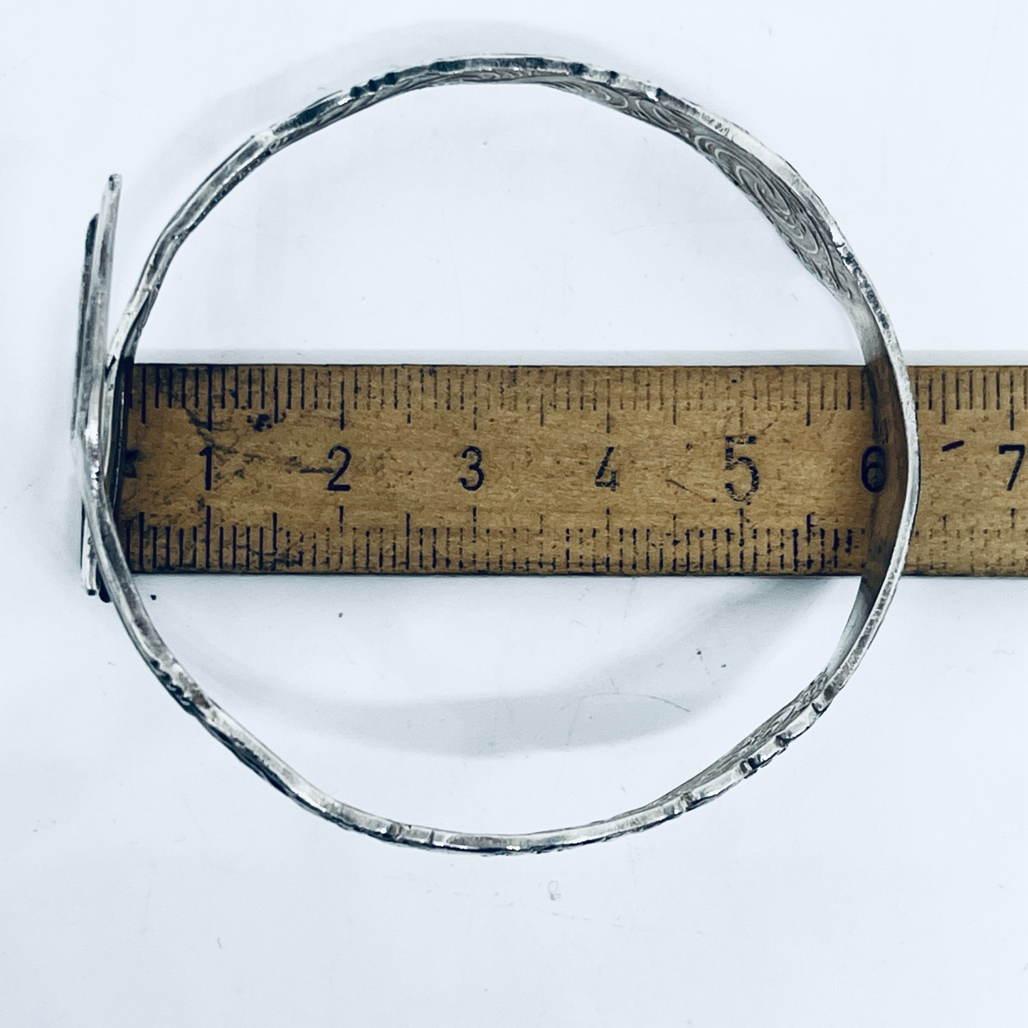 Bracciale Artigianale Mod. PINZETTA ZUCCHERO  Realizzato con Antica posata in Argento (Prima Metà del ’900)