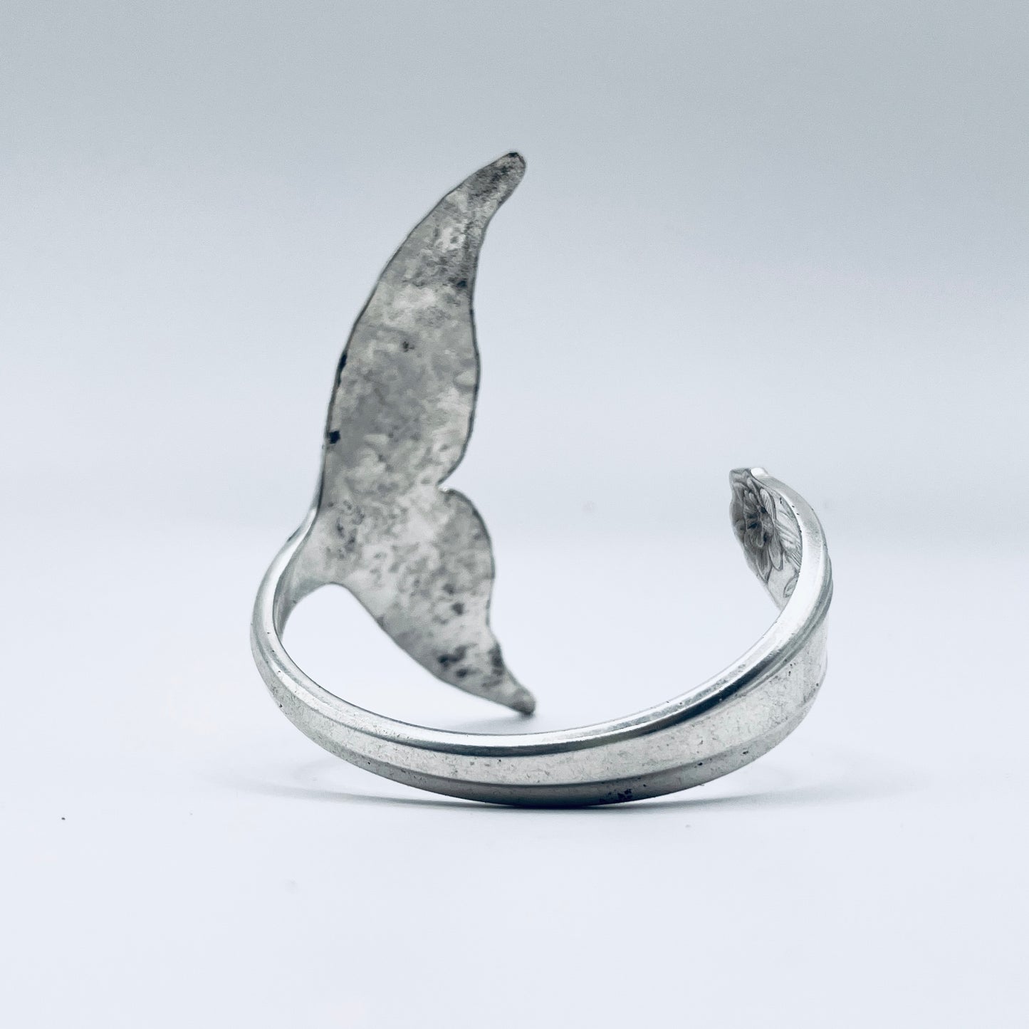 Bracciale Artigianale NARCISO  Mod. CODA MARTELLATA  Realizzato con Antica posata in Argento (Prima Metà del ’900)