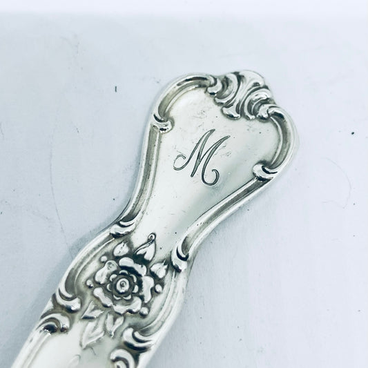Anello Artigianale con Iniziale M