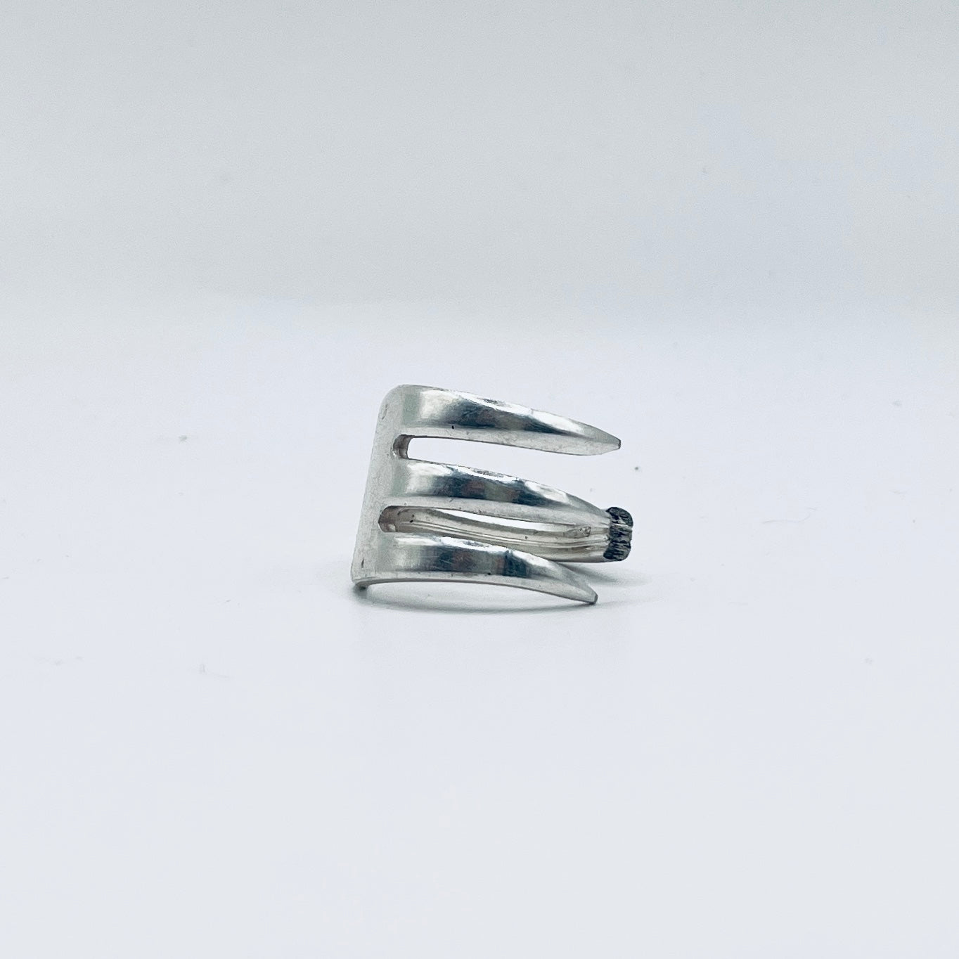 Anello Artigianale Mod. FORCHETTA 02 Realizzato con Antica posata in Argento (Prima Metà del ’900)