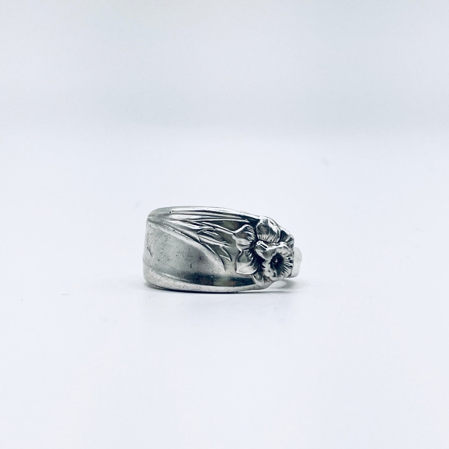 Anello Artigianale NARCISO Mod. CLASSICO/SPIRALE  Realizzato con Antica posata in Argento (Prima Metà del ’900)