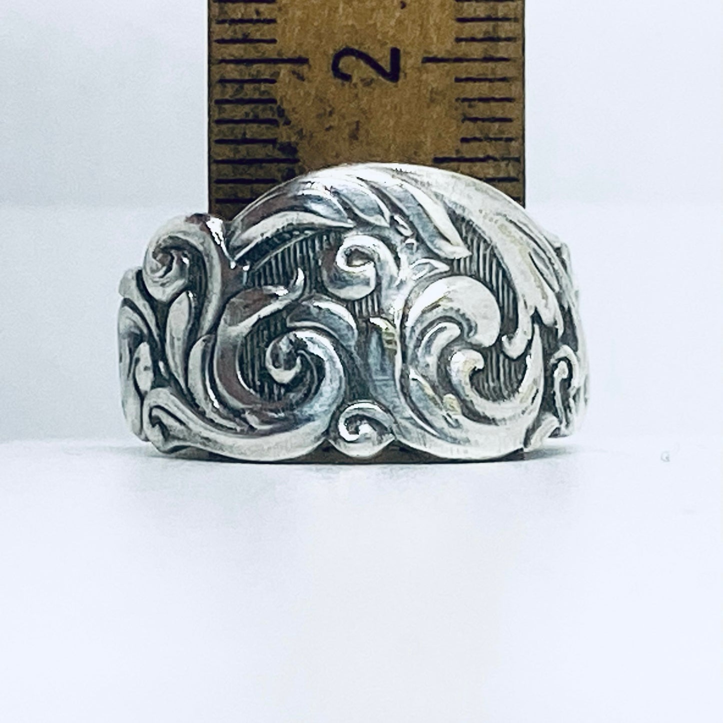 Anello Artigianale DECORO Mod. CLASSICO/SPIRALE  Realizzato con Antica posata in Argento (Prima Metà del ’900)