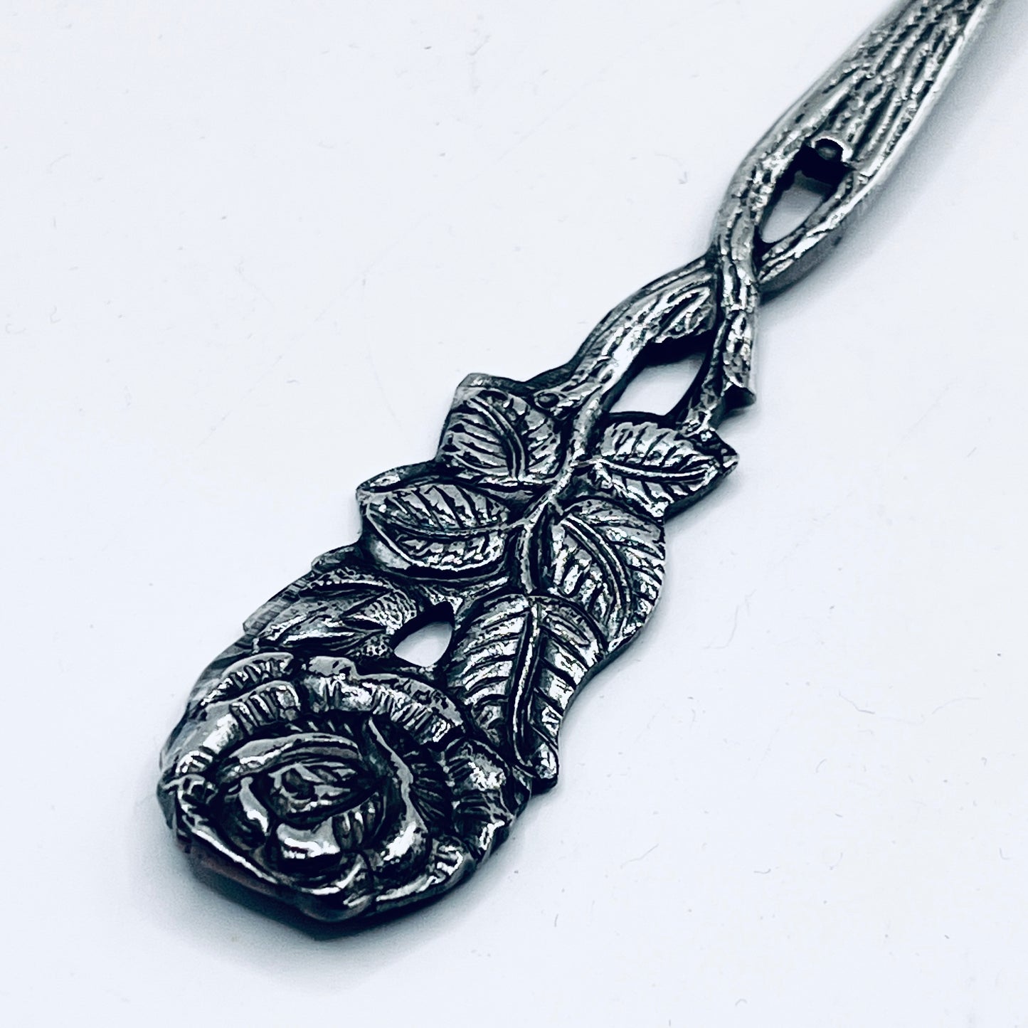 Anello Artigianale ROSA GRANDE Mod. SPIRALE/CLASSICO  Realizzato con Antica posata in Argento (Prima Metà del ’900)