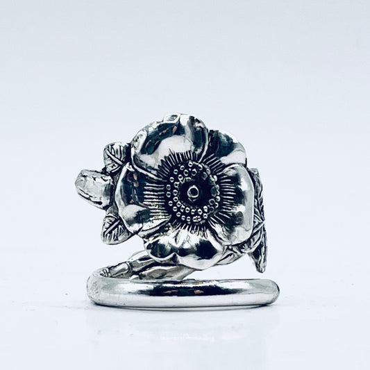 Anello Artigianale FIORE DI MELO Mod. SPIRALE  Realizzato con Antica posata in Argento (Prima Metà del ’900)