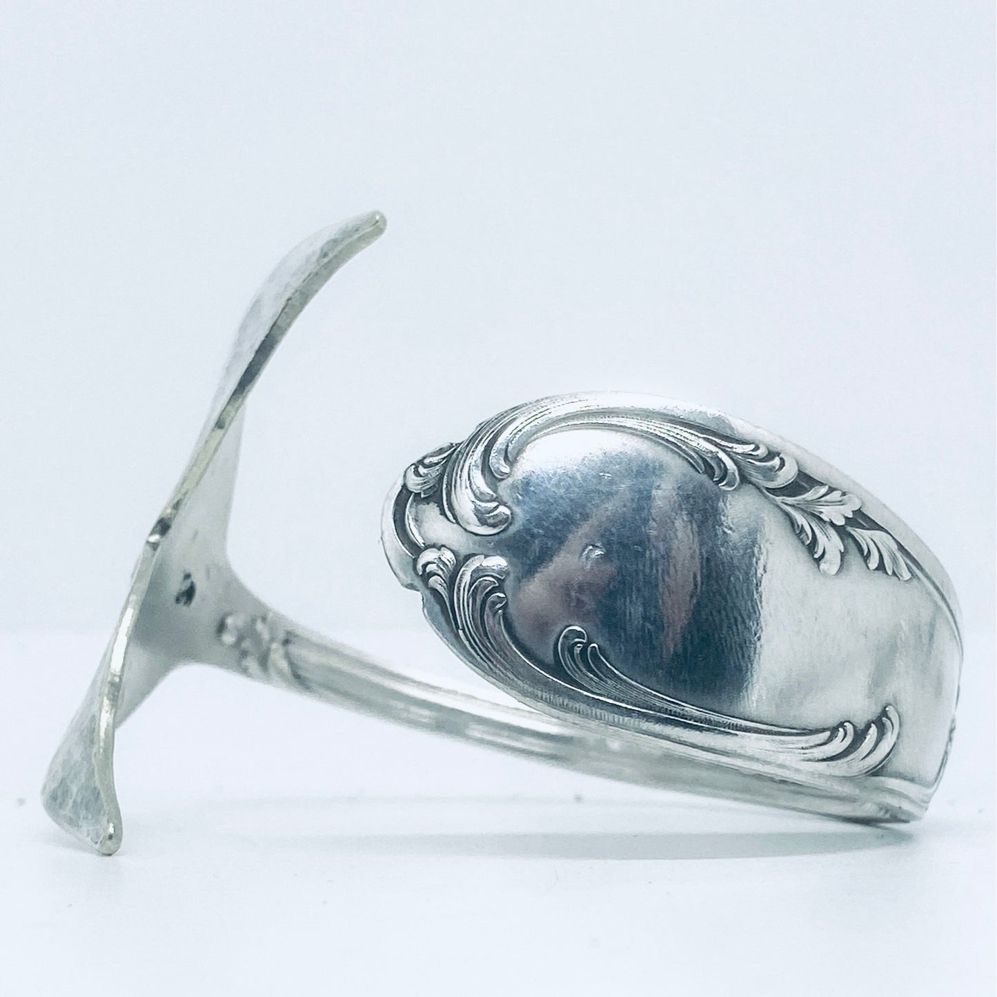 Bracciale Artigianale CODA Mod. CUCCHIAIO  Realizzato con Antica posata in Argento (Prima Metà del ’900)
