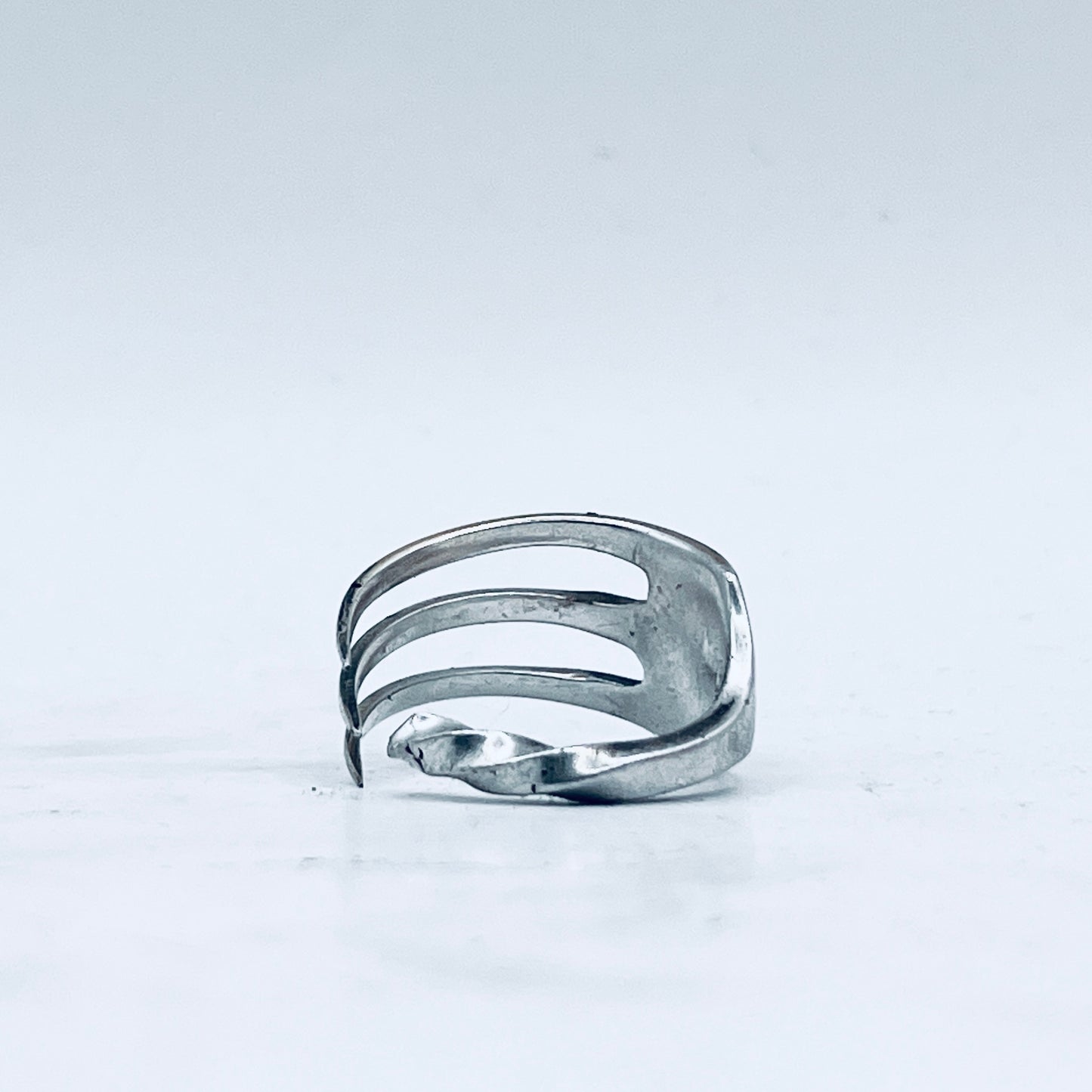 Anello Artigianale Mod. FORCHETTA  JUGENDSTIL Realizzato con Antica posata in Argento (Prima Metà del ’900)