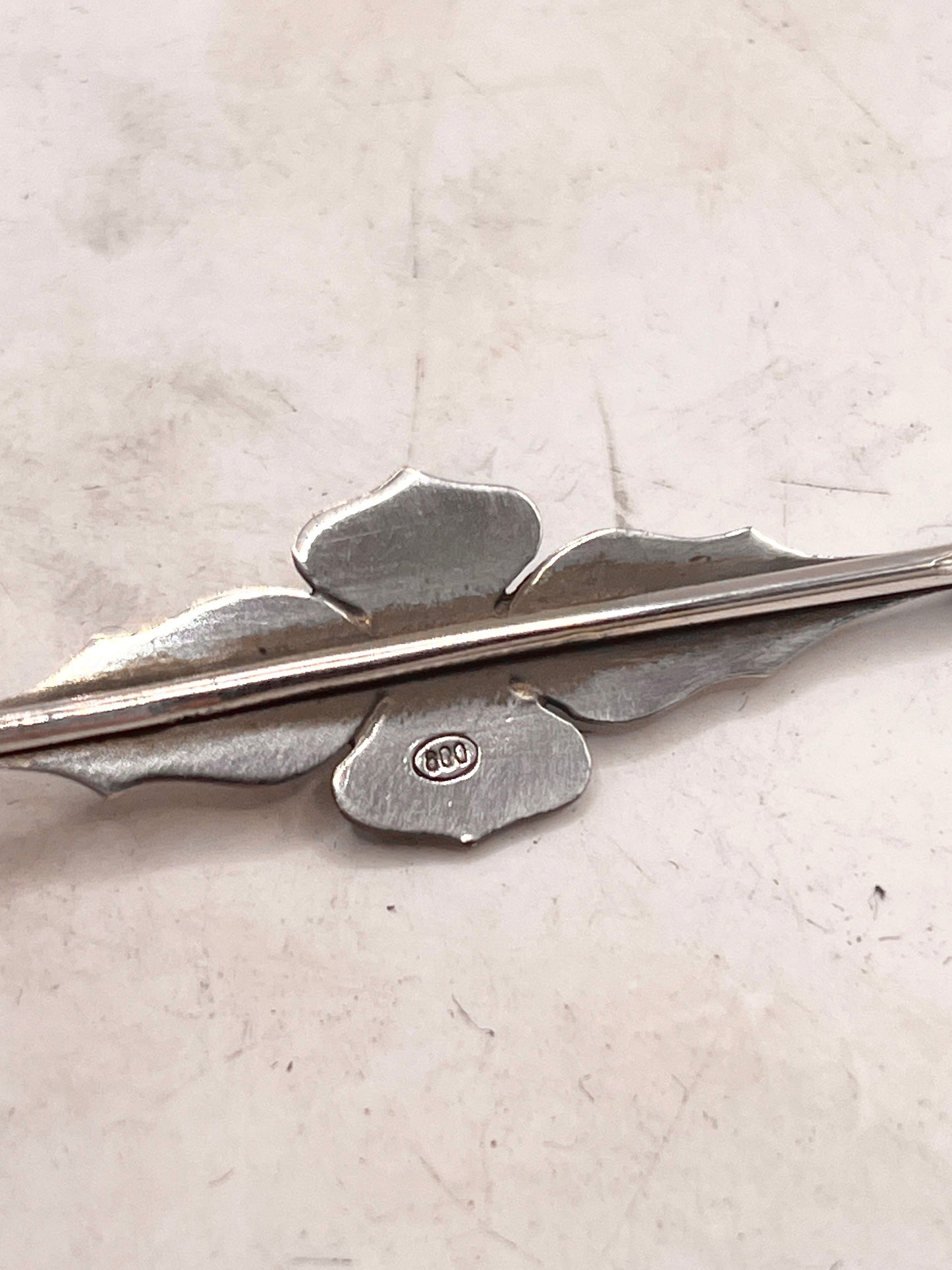 Anello Artigianale SPILLA SANGUE DI DRAGO o DEMOGORGONE Mod. SPILLA ARG 800 e GRANATO Realizzato con Antica spilla in Argento (Prima Metà del ’900