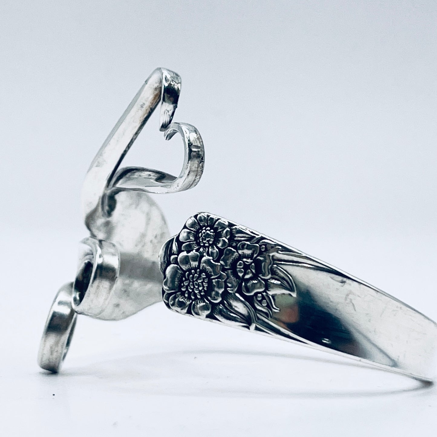 Bracciale Artigianale GIRASOLI Mod. FORCHETTA CUORE/CLASSICO Realizzato con Antica posata in lega d’argento (Prima Metà del ’900)