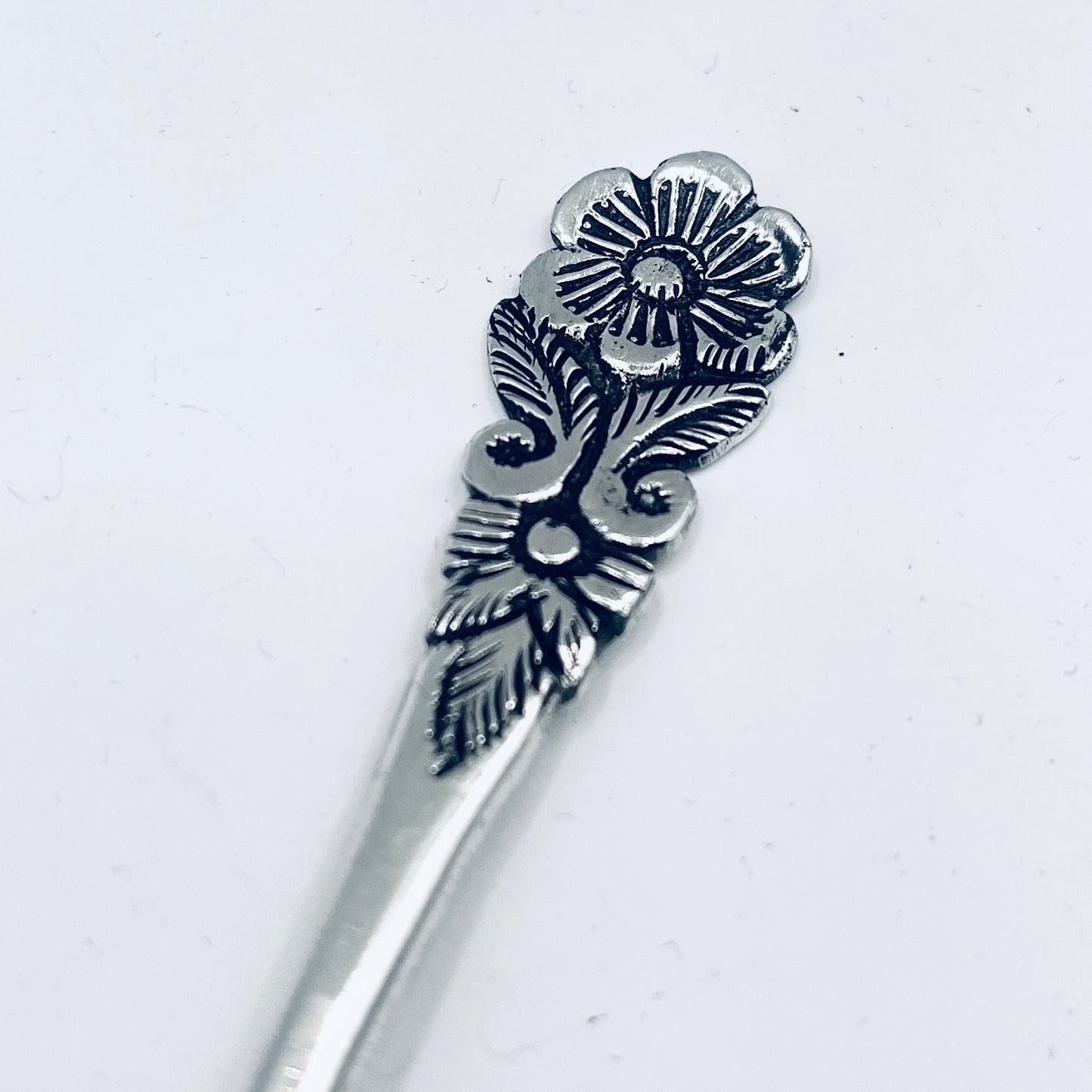 Anello Artigianale FIORE PERÙ Mod. INTERO MARTELLATO Realizzato con intero Antico Cucchiaino in Argento 925(Prima Metà del ’900)