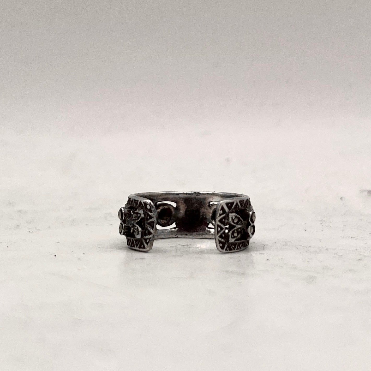 Anello Artigianale SPILLA ONICE Mod. SPILLA Realizzato con Antica spilla in Argento (Prima Metà del ’900)
