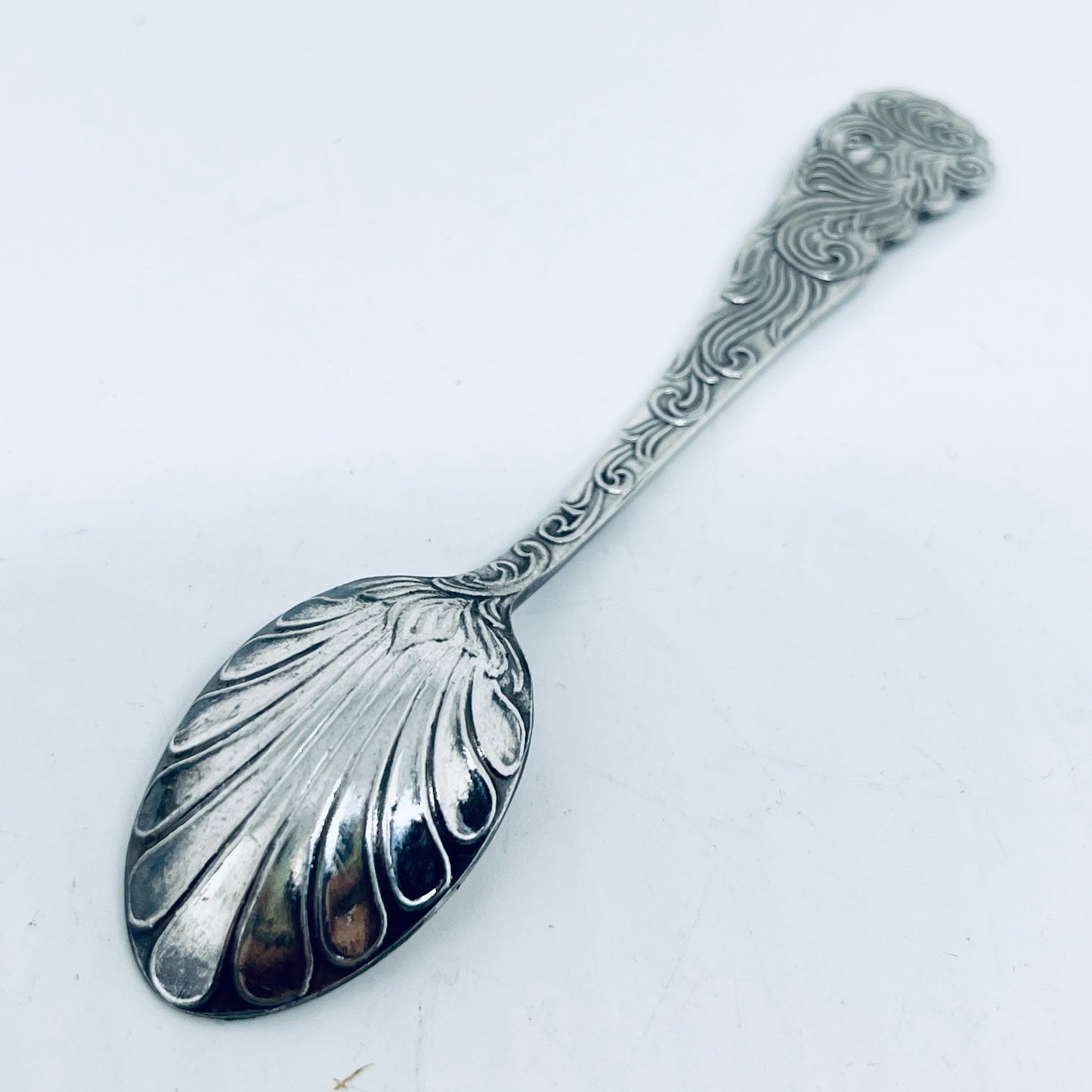 Anello Artigianale Mod. INTERO  Realizzato con intero Antico Cucchiaino in Argento (Prima Metà del ’900)