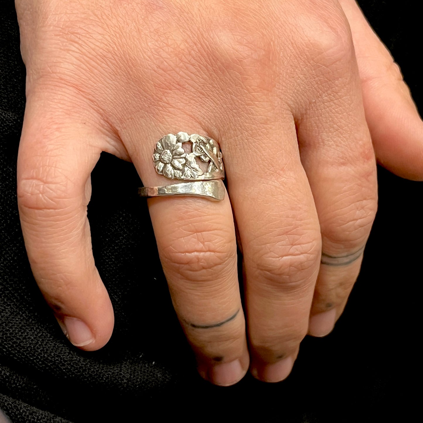 Anello Artigianale MARGHERITA Mod. SPIRALE  Realizzato con  Antica posata in Argento (Prima Metà del ’900)