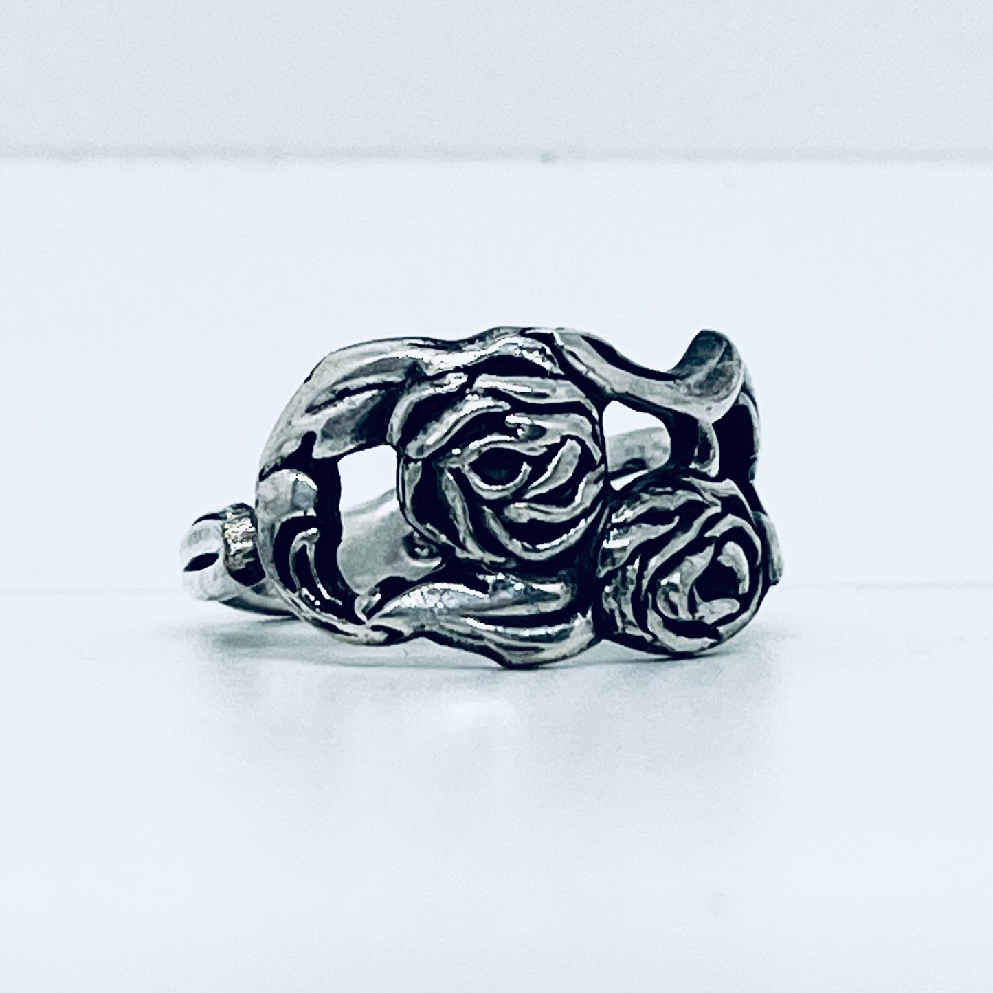 Anello Artigianale ROSE TRAFORATE  Mod. CLASSICO  Realizzato con Antica posata in Argento (Prima Metà del ’900)
