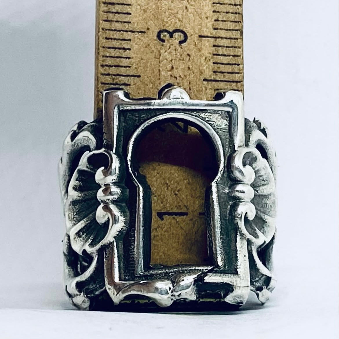 Anello Artigianale “SERRATURA CONCHIGLIE” Realizzato con serratura in Argento (Prima Metà del ’900)