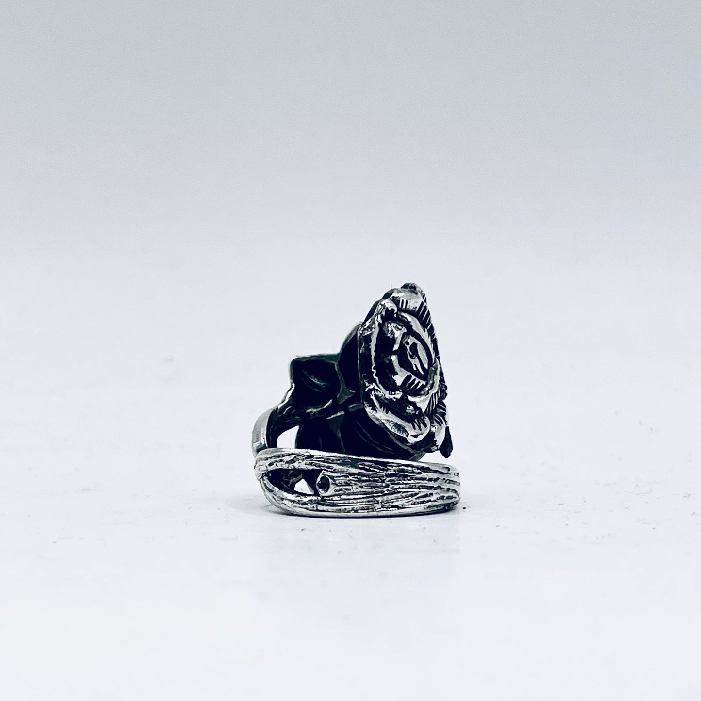 Anello Artigianale ROSA GRANDE Mod. SPIRALE/CLASSICO  Realizzato con Antica posata in Argento (Prima Metà del ’900)