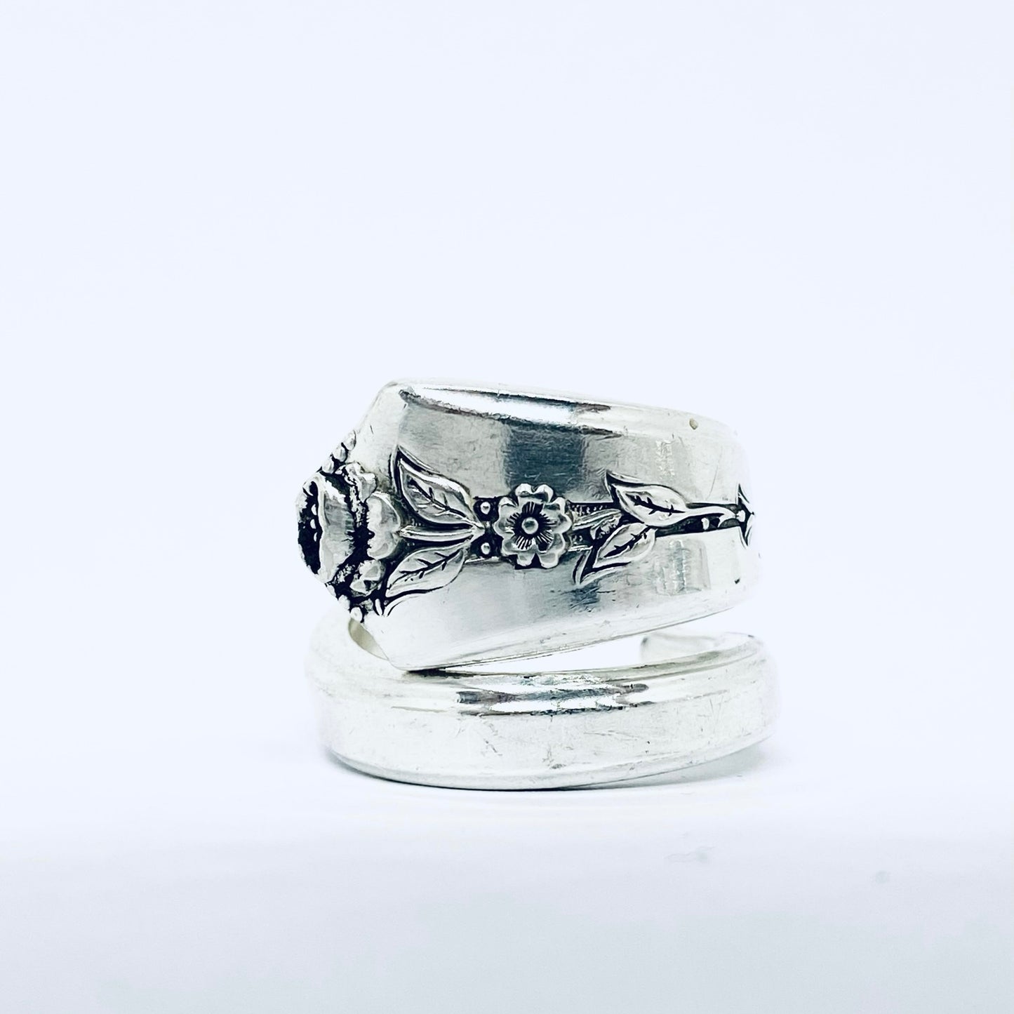 Anello Artigianale CORONA FIORI Mod. SPIRALE  Realizzato con Antica posata in Argento (Prima Metà del ’900)