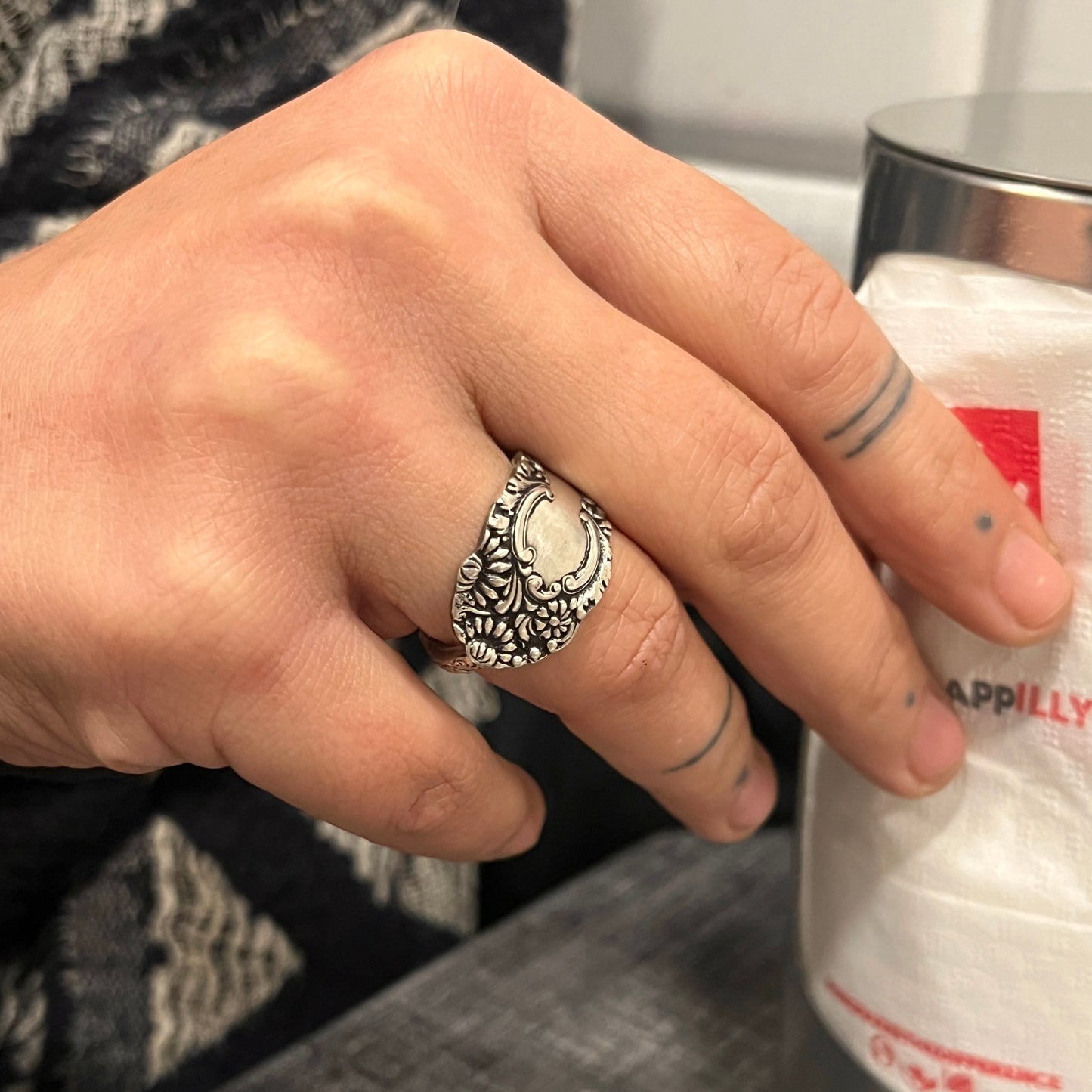 Anello Artigianale Mod. CLASSICO  FIORI SUPER Realizzato con Antica posata in Argento (Prima Metà del ’900)