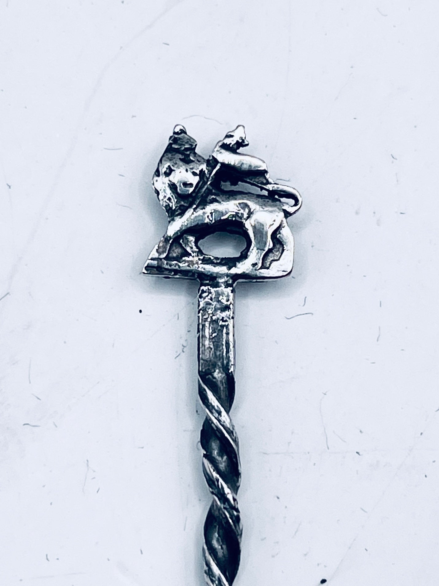 Anello Artigianale Mod. INTERO LEONE DI GIUDA e MENELIK  Realizzato con intero Antico Cucchiaino in Argento (Prima Metà del ’900)
