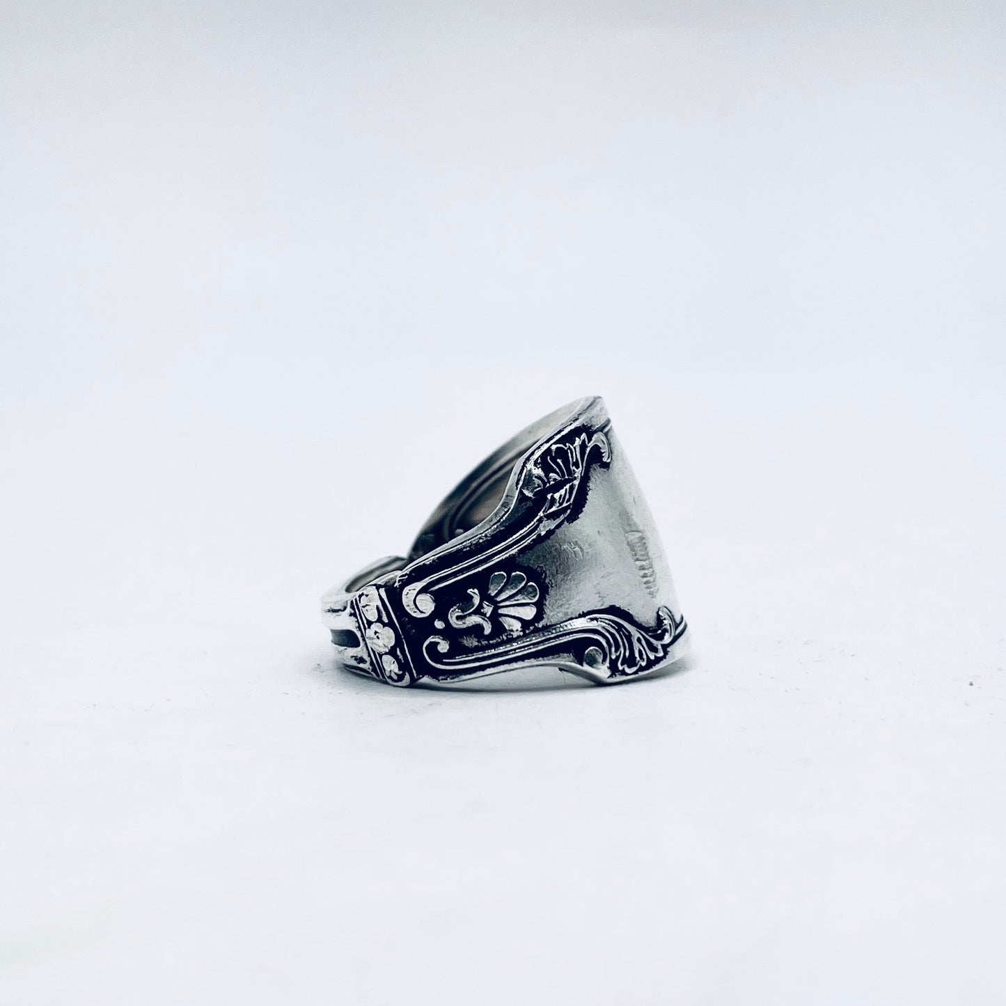Anello Artigianale GIGLIO UOMO  Mod. CLASSICO  Realizzato con Antica posata in Argento (Prima Metà del ’900)