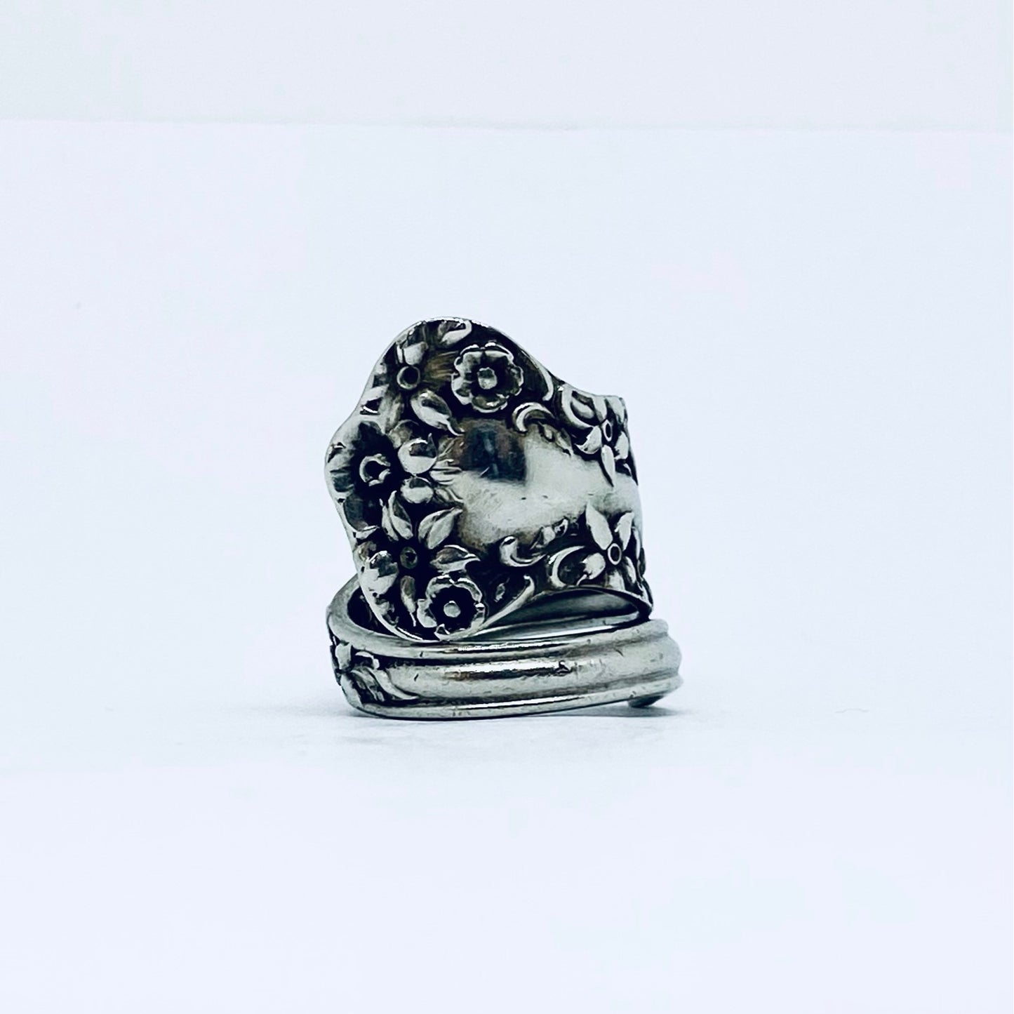 Anello Artigianale Mod. SPIRALE  Realizzato con Antica posata in Argento (Prima Metà del ’900)