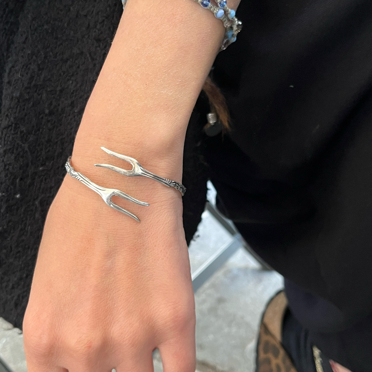 Bracciale Artigianale Mod. PINZETTA ZUCCHERO  Realizzato con Antica posata in Argento (Prima Metà del ’900)