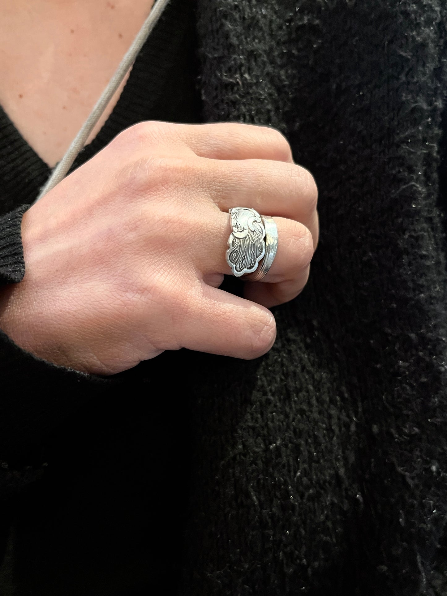 Anello Artigianale PAVONE Mod. SPIRALE/INTERO/CLASSICO  Realizzato con intero Antico Cucchiaino in Argento (Prima Metà del ’900)