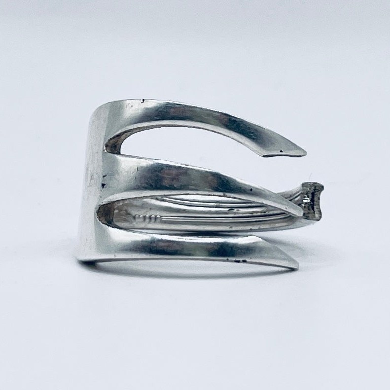 Anello Artigianale Mod. FORCHETTA 03 Realizzato con Antica posata in Argento (Prima Metà del ’900)
