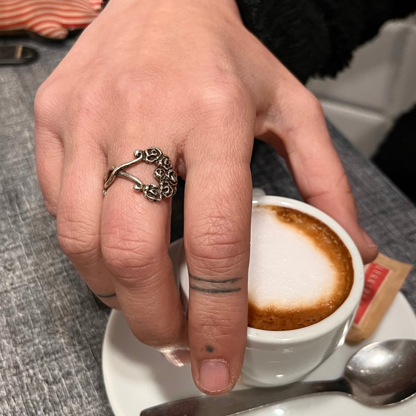 Anello Artigianale CORONA DI FIORI Mod. CLASSICO  + PENDENTE IN OMAGGIO Realizzato con intero Antico Cucchiaino in Argento 800(Prima Metà del ’900)