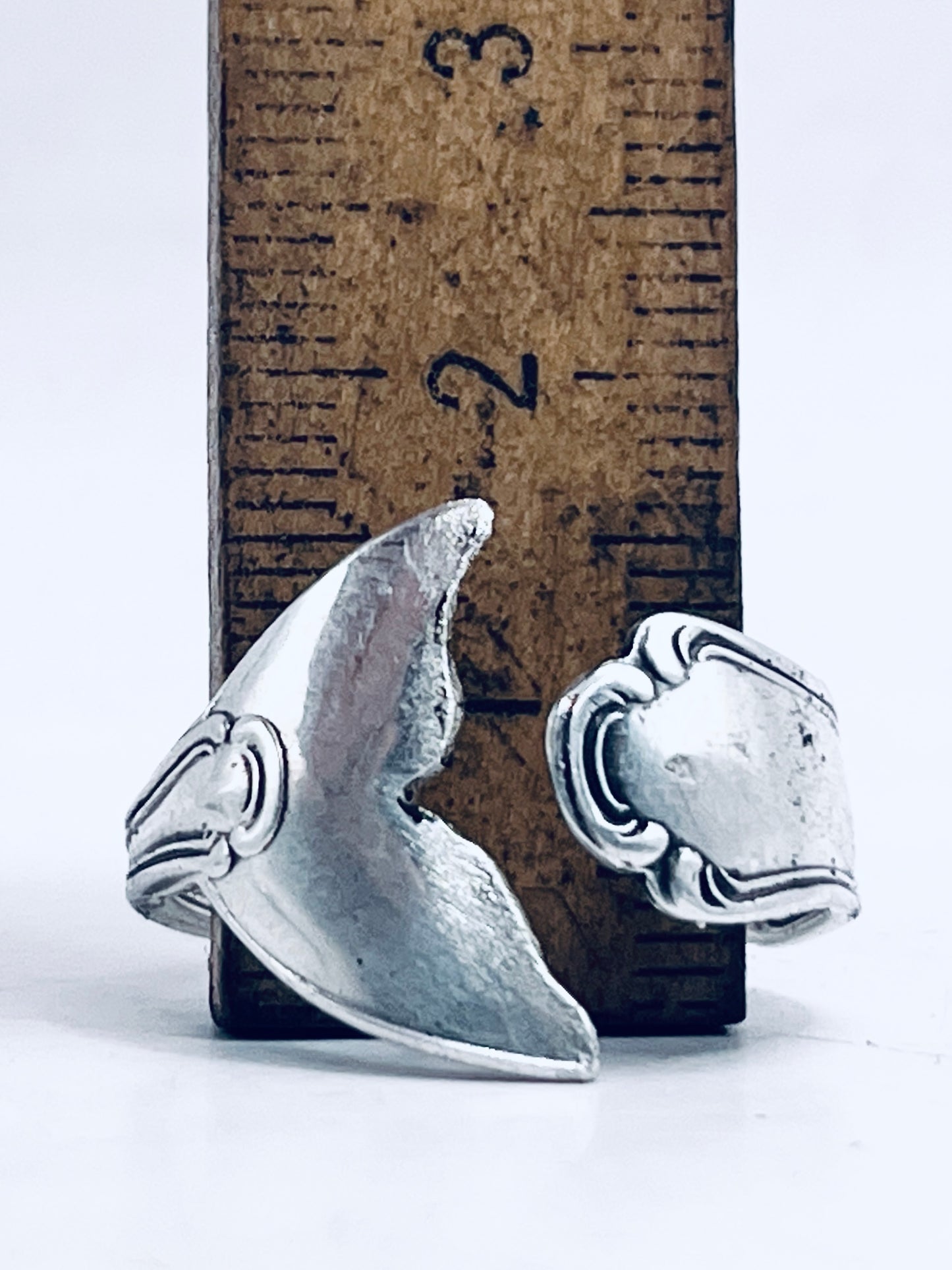 Anello Artigianale Mod. MINICODA#06 Realizzato con Antica posata in Argento (Prima Metà del ’900)