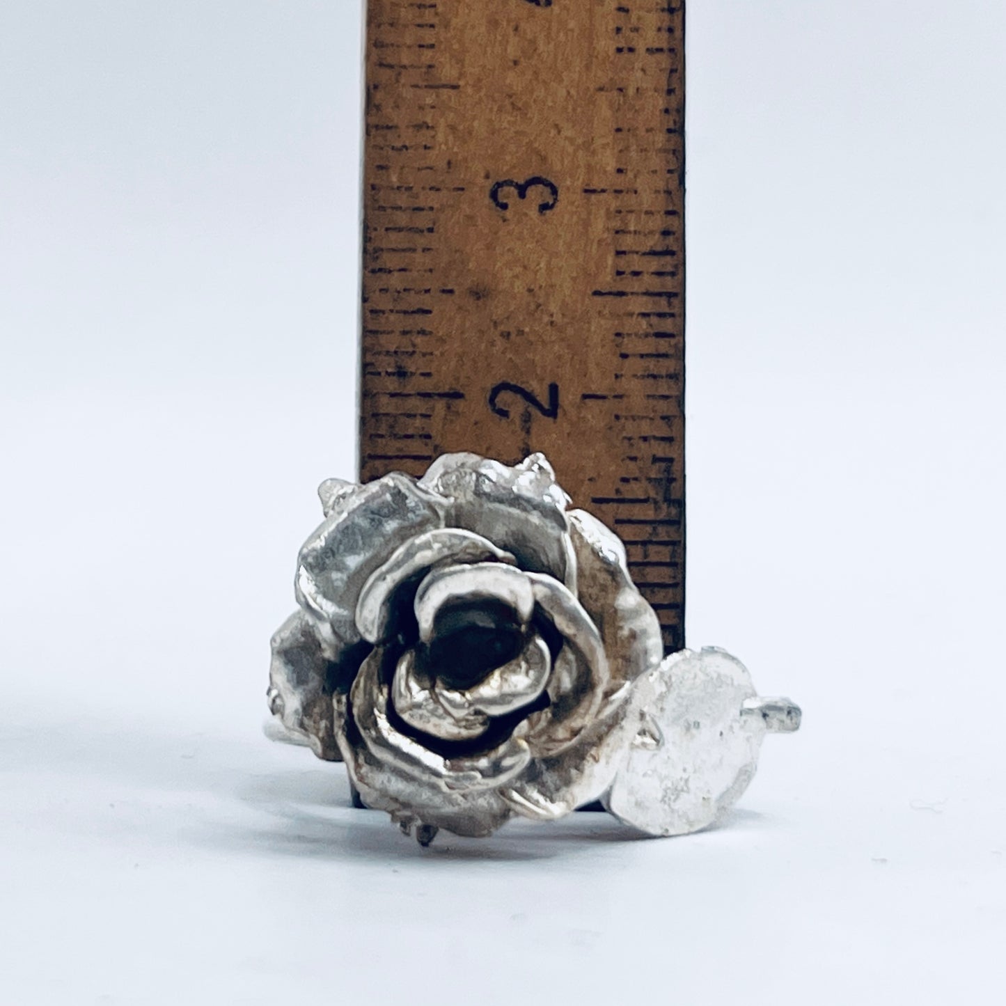 Anello Artigianale + Orecchini (omaggio) ROSA 02 Mod. CLASSICO  Realizzato con Antica SPILLA in Argento 800(Prima Metà del ’900)