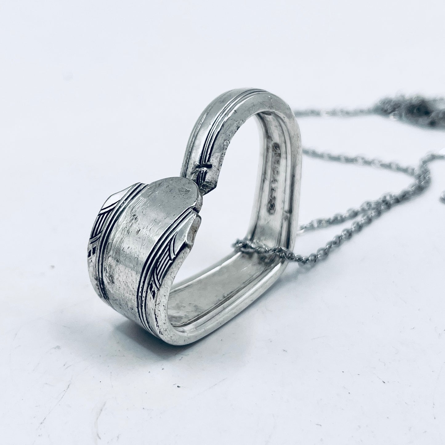 Pendente Artigianale Mod. CUORE Realizzato con Antica Posata in Argento (Prima Metà del ’900)