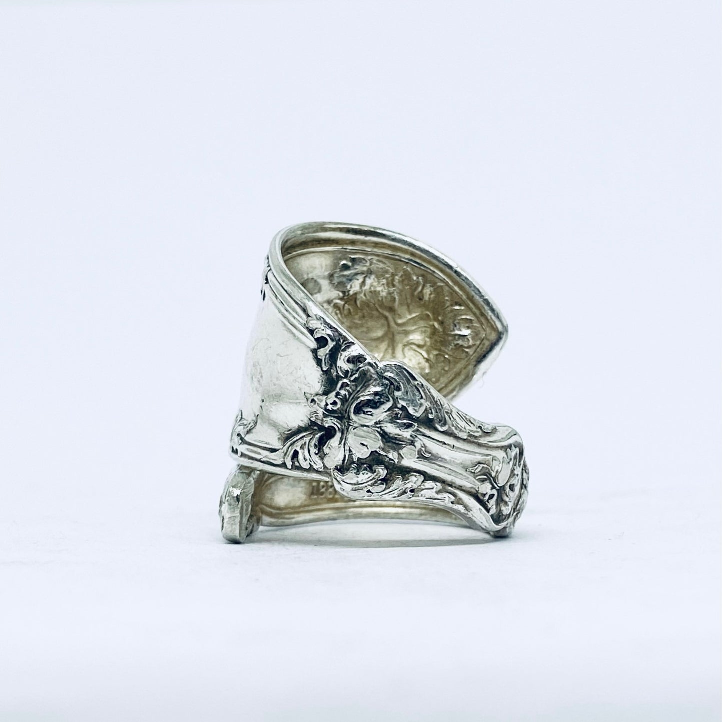 Anello Artigianale UVA Mod. SPIRALE  Realizzato con Antica posata in Argento (Prima Metà del ’900)