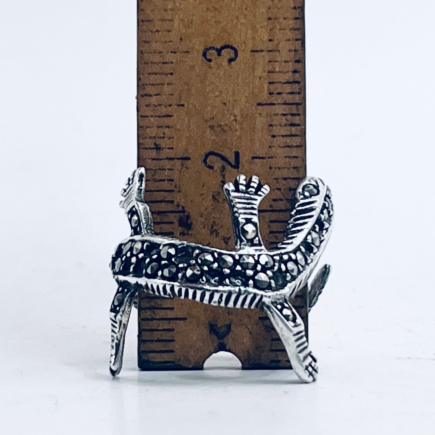 Anello Artigianale GECO Mod. SPILLA Realizzato con Antica spilla in Argento e Marcasiti (Prima Metà del ’900)